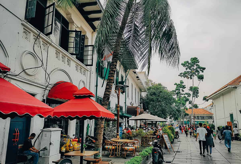 15 Best Places to Visit in Jakarta- A Guide for Travelers (willyforfood.net)